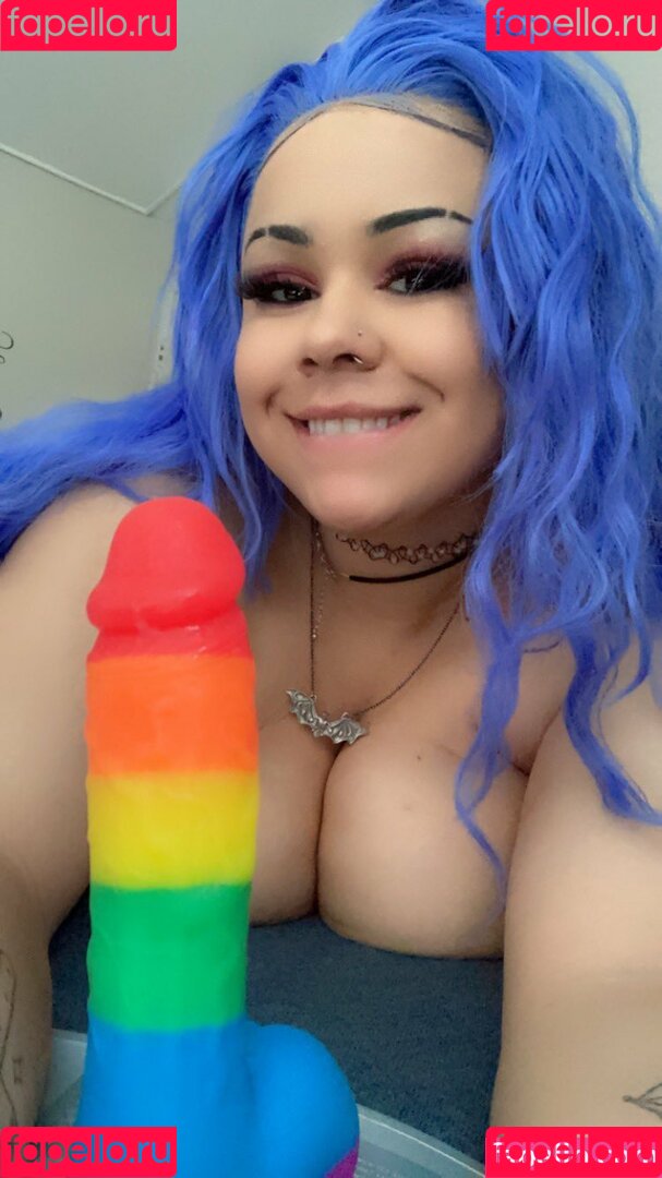 Awkward_coward Onlyfans Photo Gallery 