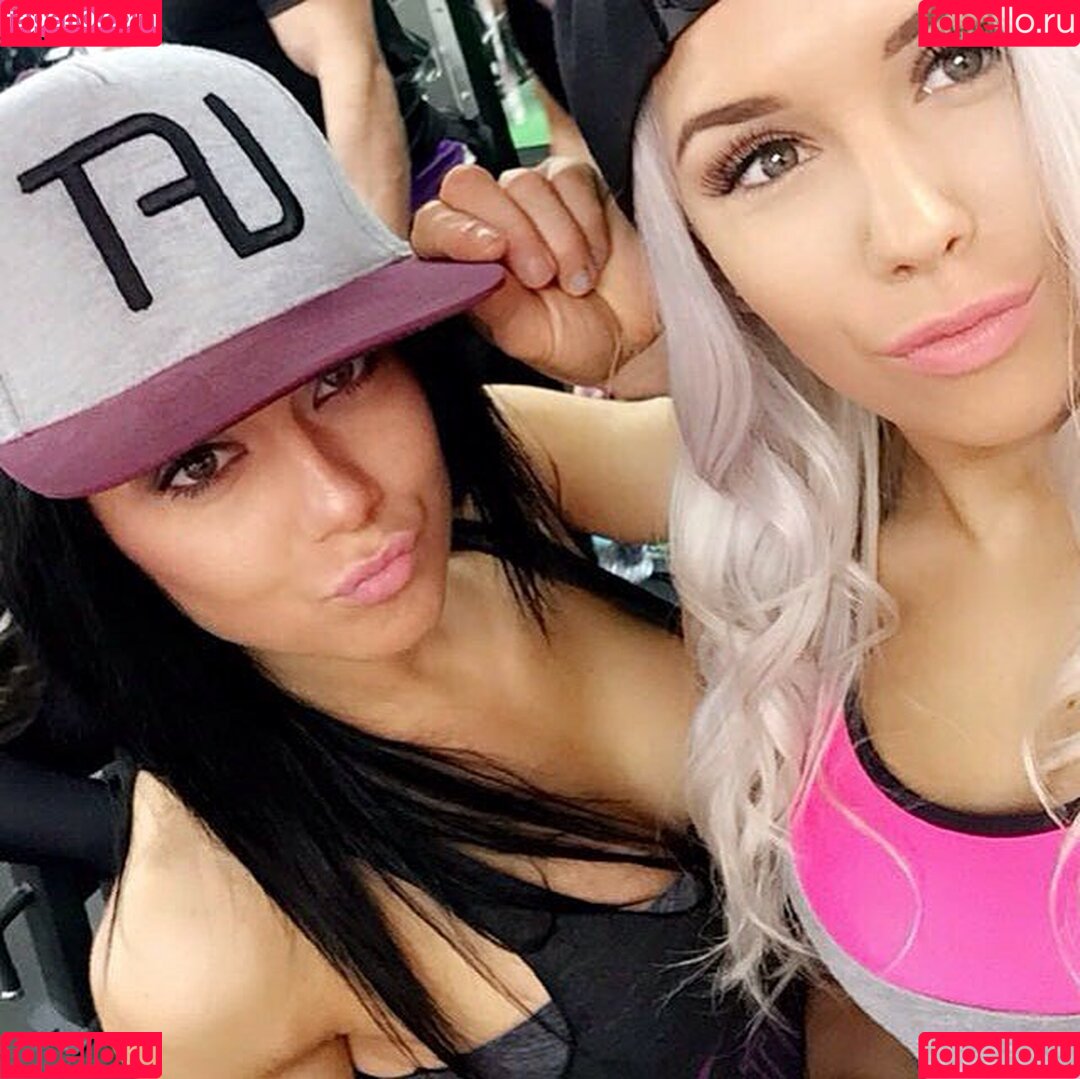 Suzy Hanah Onlyfans Photo Gallery 