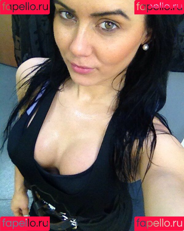 Suzy Hanah Onlyfans Photo Gallery 