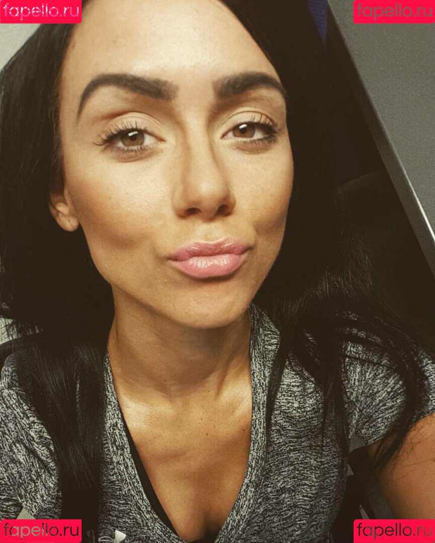 Suzy Hanah Onlyfans Photo Gallery 