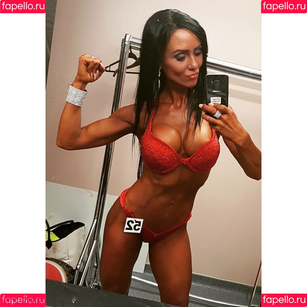 Suzy Hanah Onlyfans Photo Gallery 