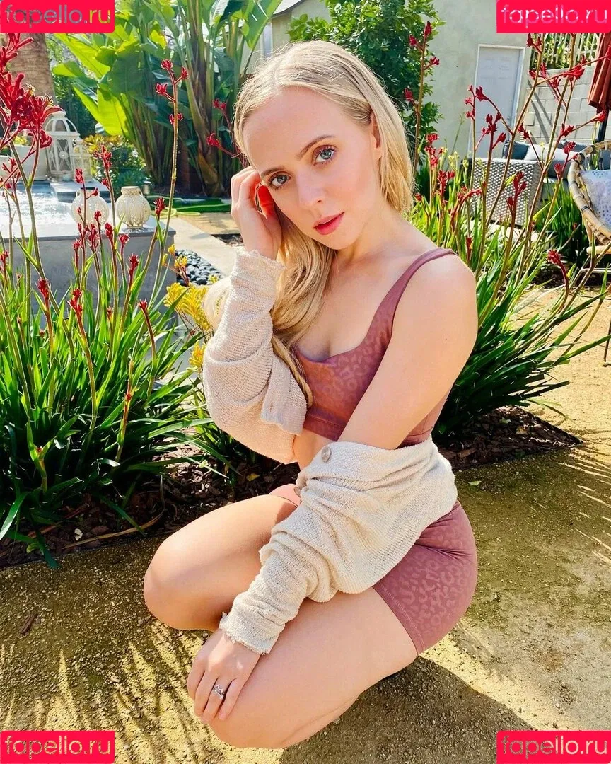 Madilyn Bailey Onlyfans Photo Gallery 