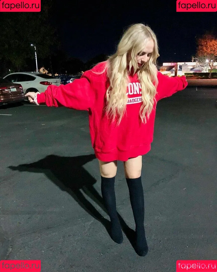 Madilyn Bailey Onlyfans Photo Gallery 