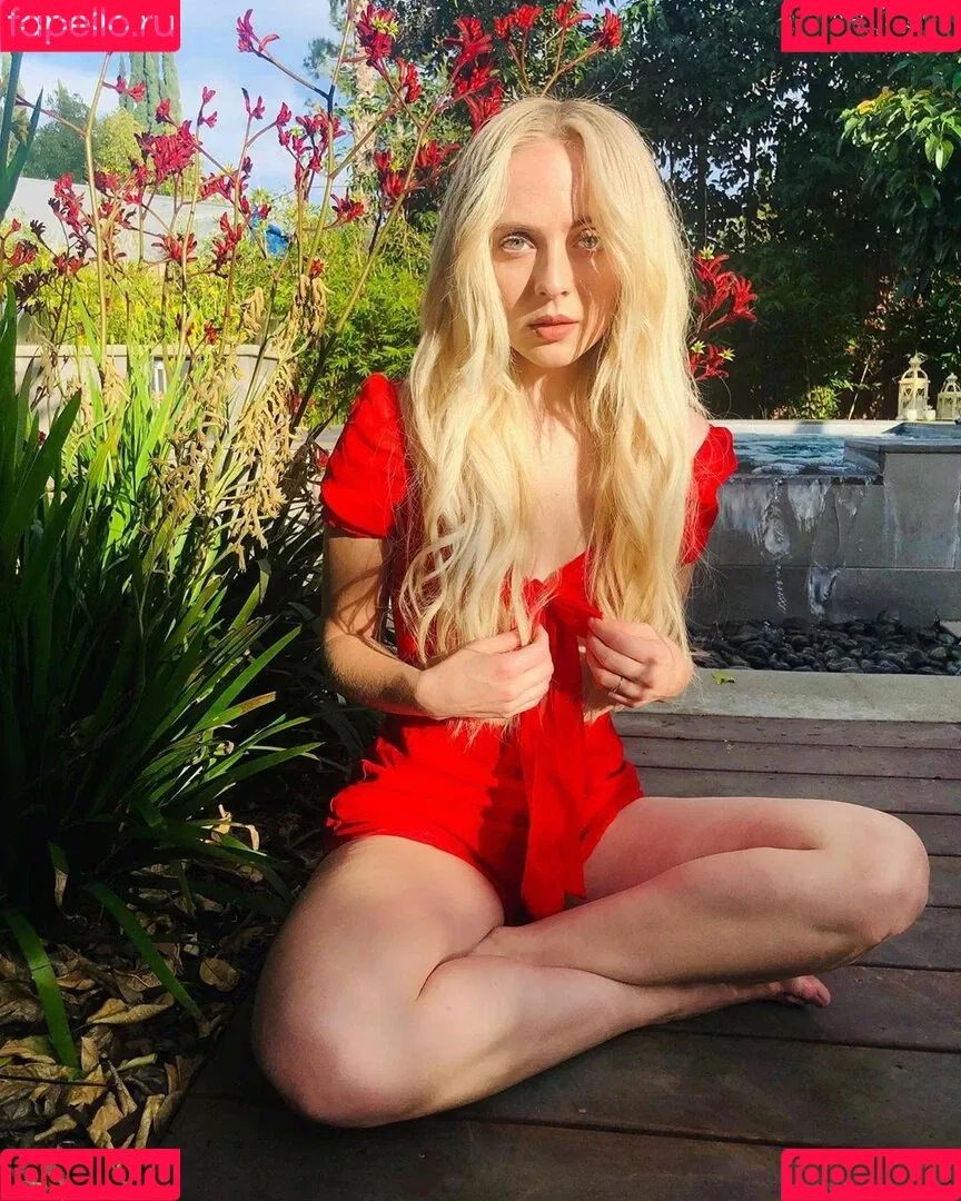 Madilyn Bailey Onlyfans Photo Gallery 
