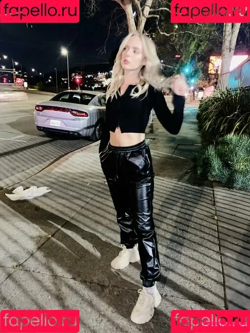 Madilyn Bailey Onlyfans Photo Gallery 