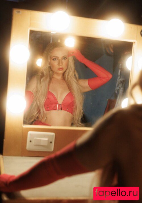 Madilyn Bailey Nude Onlyfans Photo 11