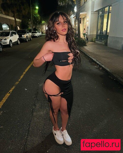 SophGara Onlyfans Photo Gallery 