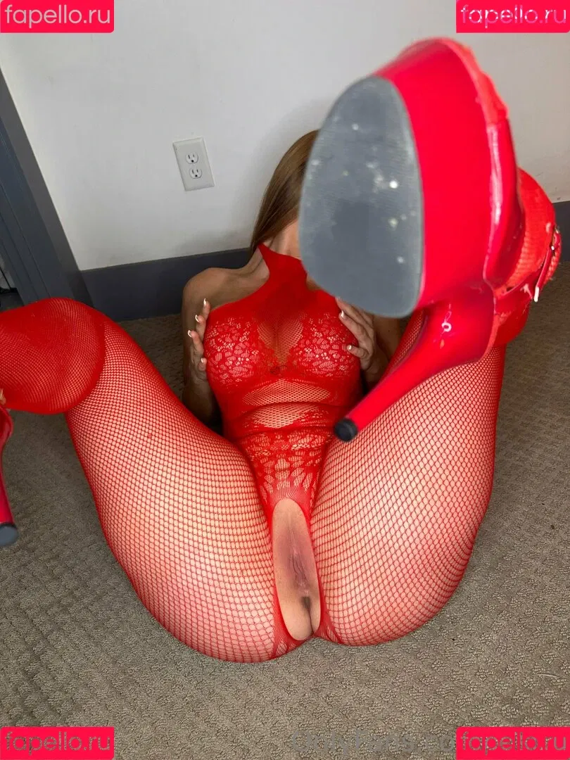 Olivia Stpierre Onlyfans Photo Gallery 