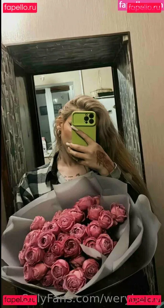 weryberry Onlyfans Photo Gallery 