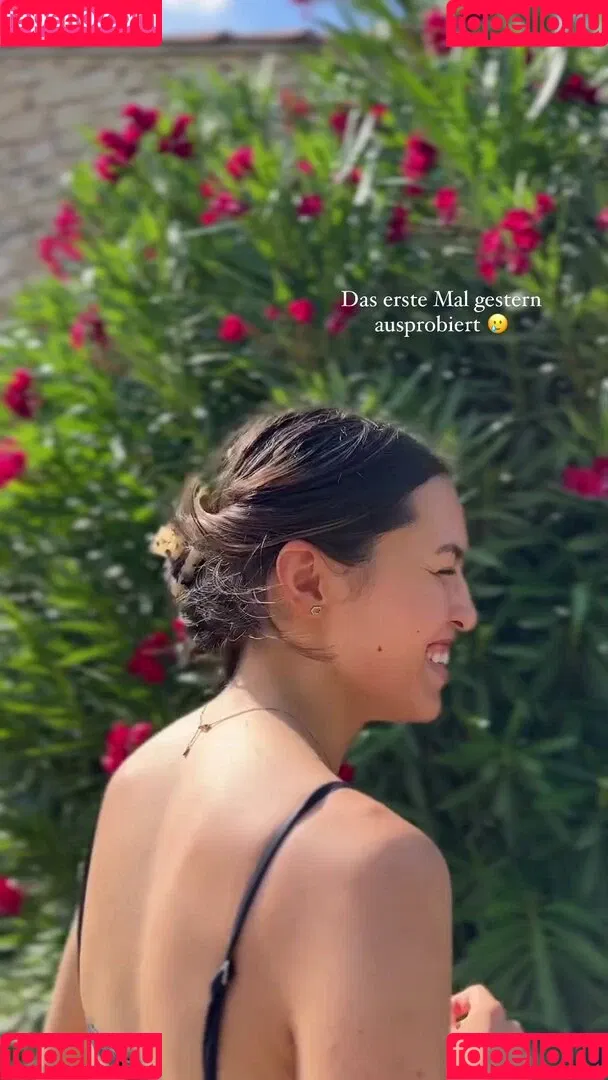 Shanti Tan Onlyfans Photo Gallery 