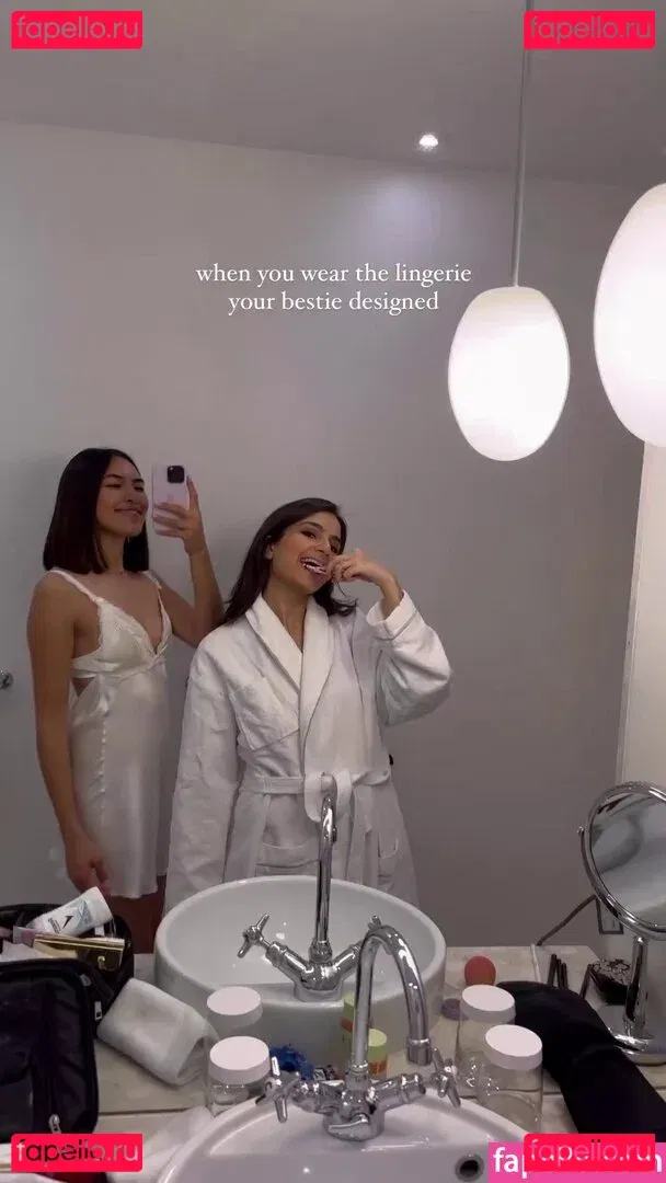 Shanti Tan Onlyfans Photo Gallery 