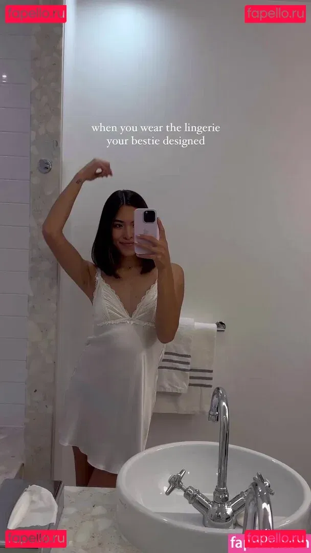 Shanti Tan Onlyfans Photo Gallery 