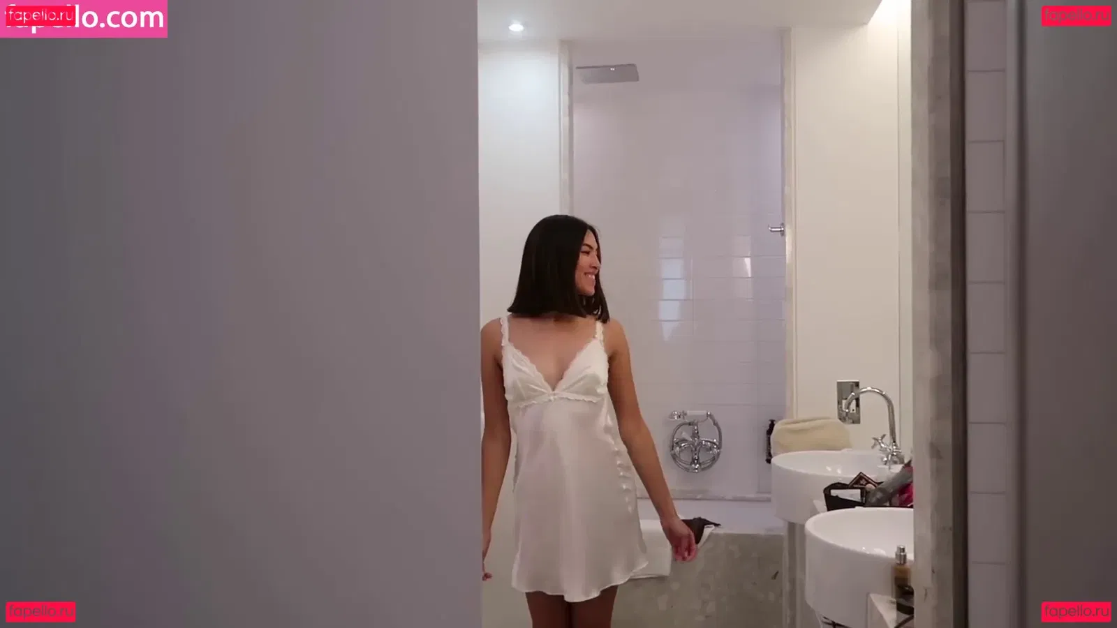 Shanti Tan Onlyfans Photo Gallery 