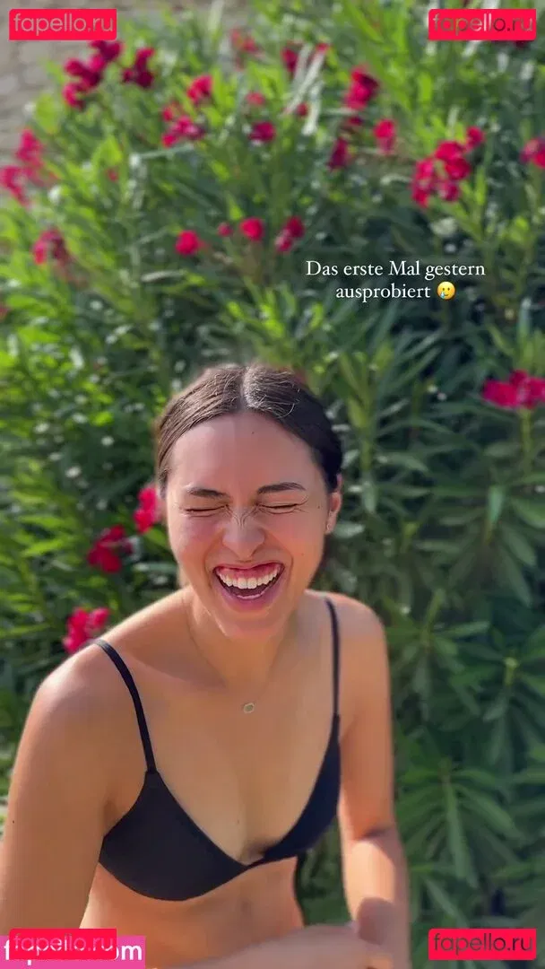 Shanti Tan Onlyfans Photo Gallery 