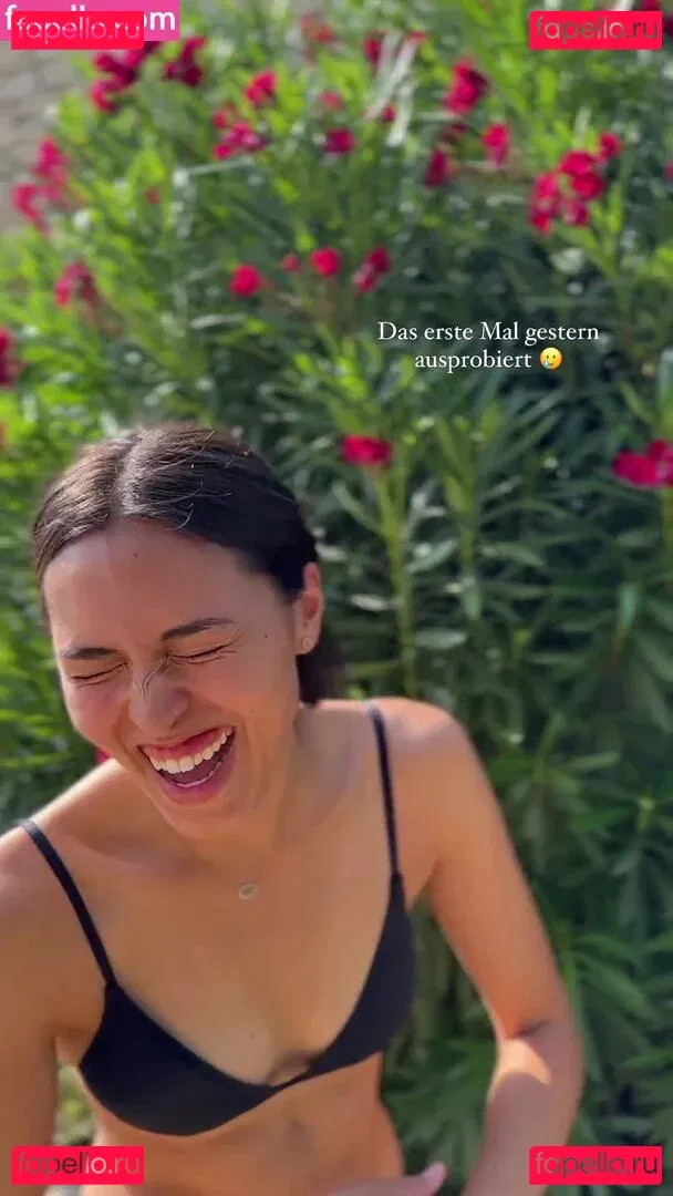 Shanti Tan Onlyfans Photo Gallery 