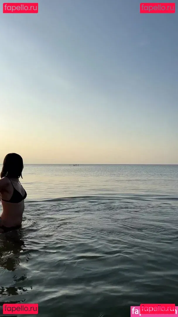 Shanti Tan Onlyfans Photo Gallery 