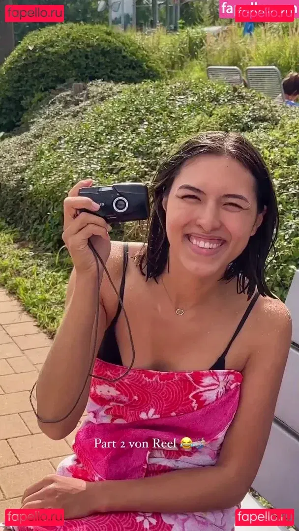 Shanti Tan Onlyfans Photo Gallery 