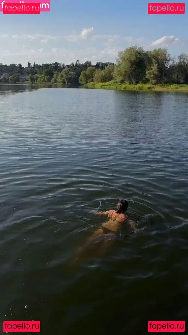 Shanti Tan Onlyfans Photo Gallery 