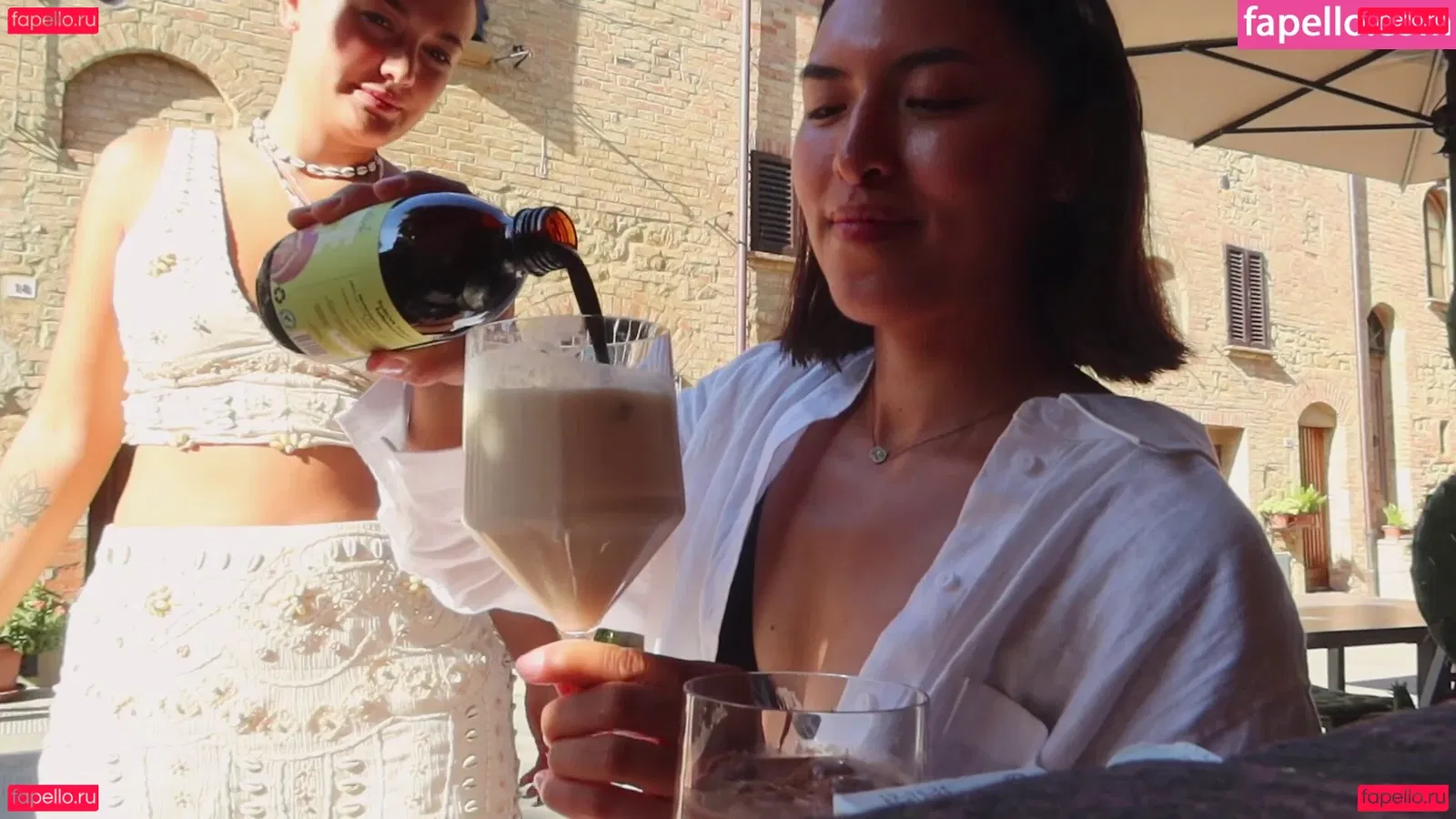 Shanti Tan Onlyfans Photo Gallery 