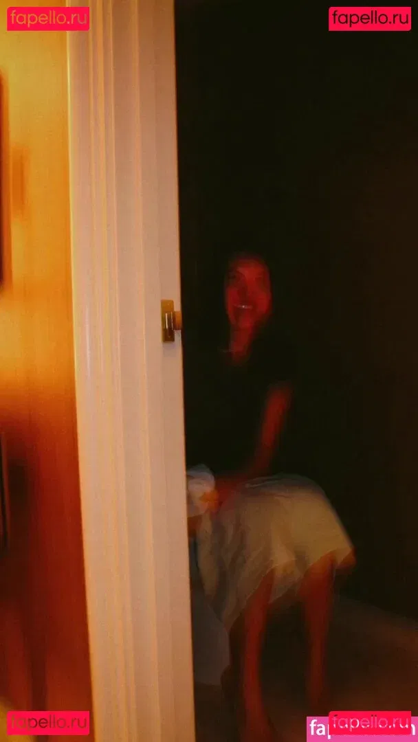 Shanti Tan Onlyfans Photo Gallery 