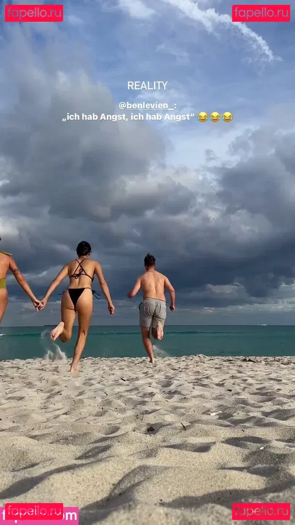 Shanti Tan Onlyfans Photo Gallery 