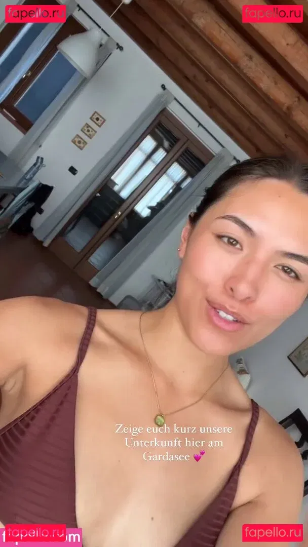 Shanti Tan Onlyfans Photo Gallery 