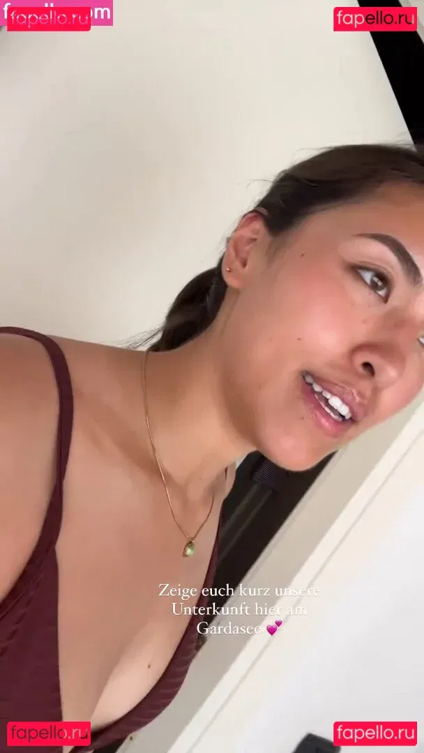 Shanti Tan Onlyfans Photo Gallery 