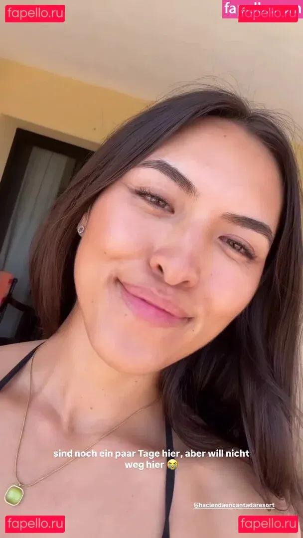 Shanti Tan Onlyfans Photo Gallery 