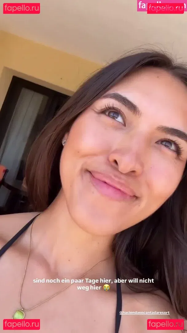 Shanti Tan Onlyfans Photo Gallery 