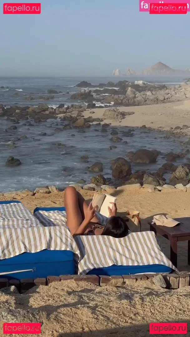 Shanti Tan Onlyfans Photo Gallery 