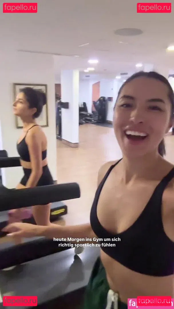 Shanti Tan Onlyfans Photo Gallery 