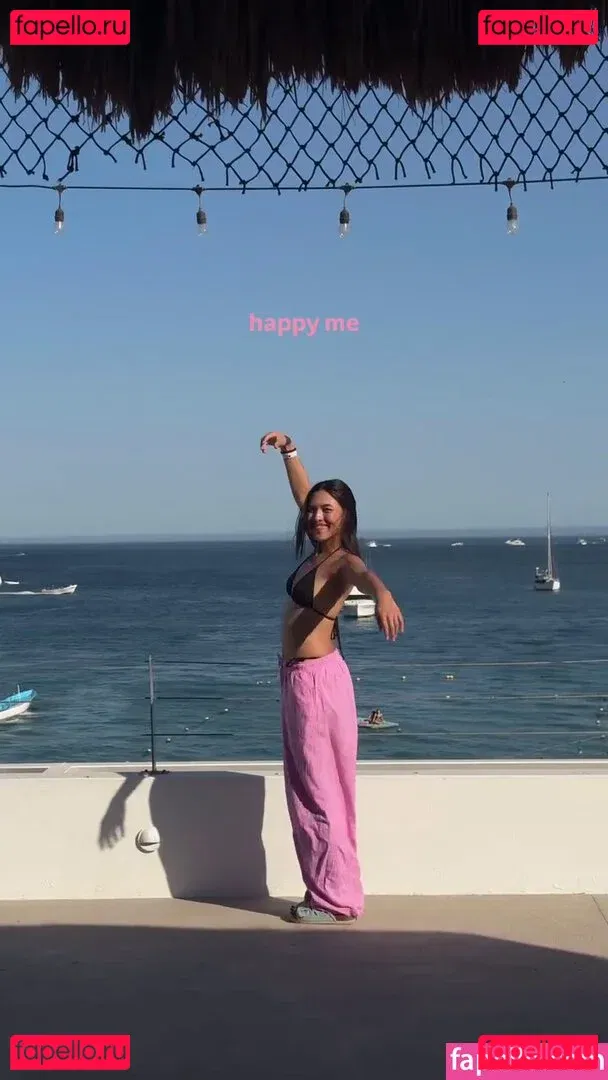 Shanti Tan Onlyfans Photo Gallery 