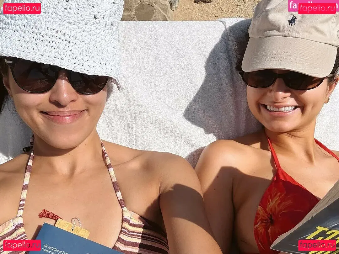 Shanti Tan Onlyfans Photo Gallery 