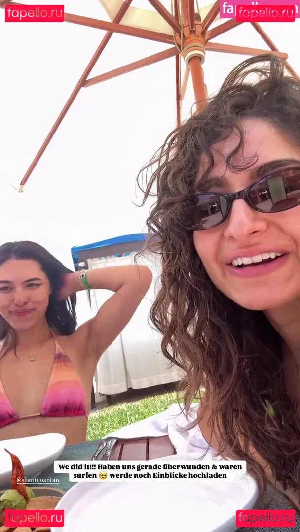 Shanti Tan Onlyfans Photo Gallery 