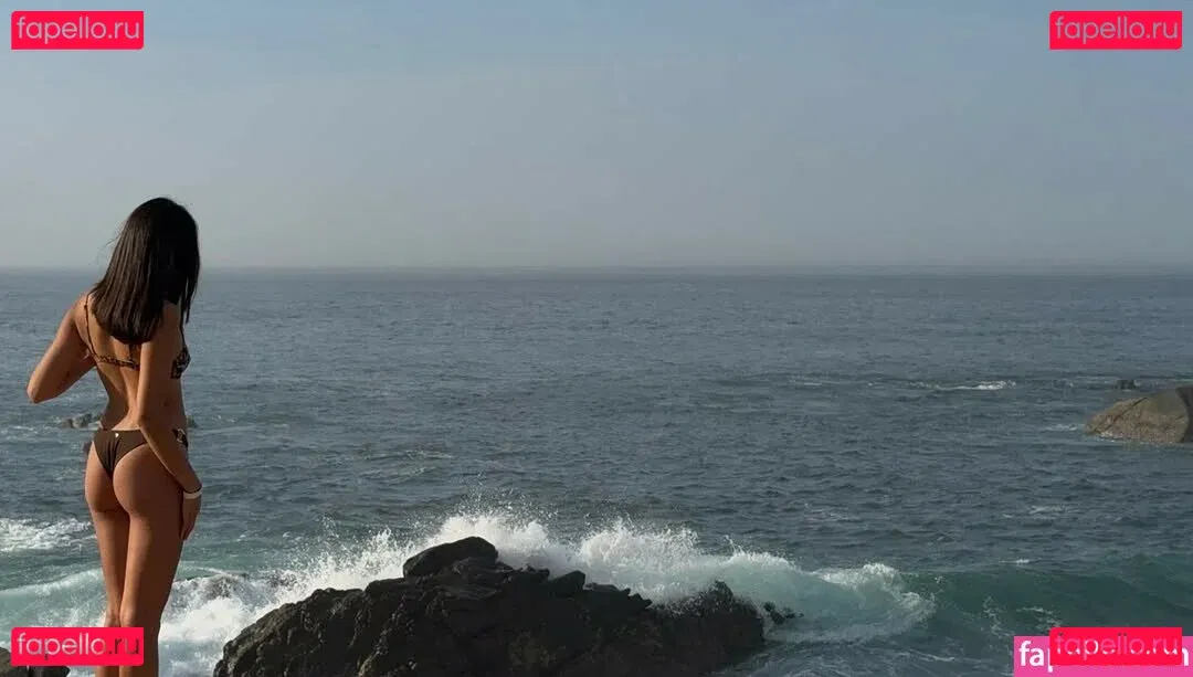 Shanti Tan Onlyfans Photo Gallery 