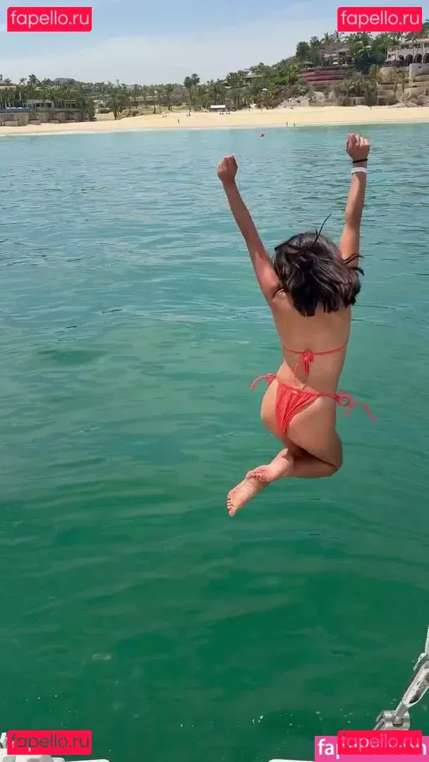 Shanti Tan Onlyfans Photo Gallery 