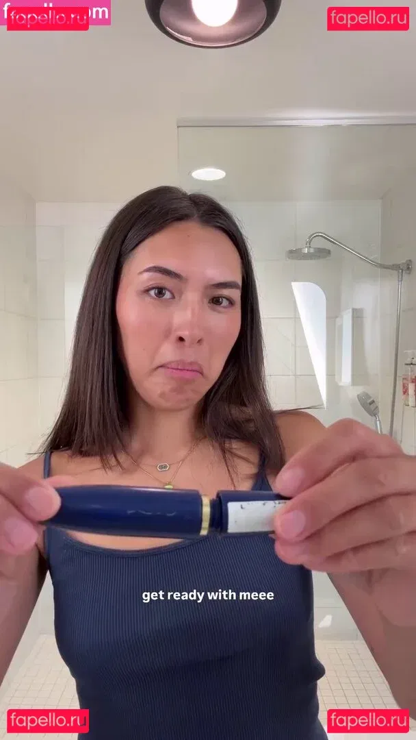 Shanti Tan Onlyfans Photo Gallery 