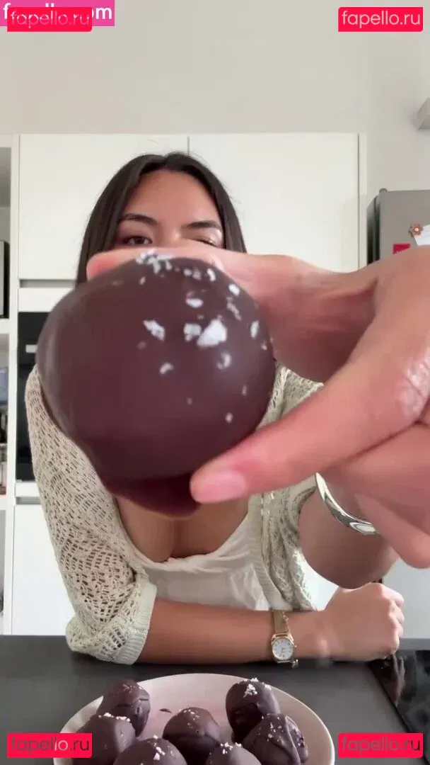 Shanti Tan Onlyfans Photo Gallery 