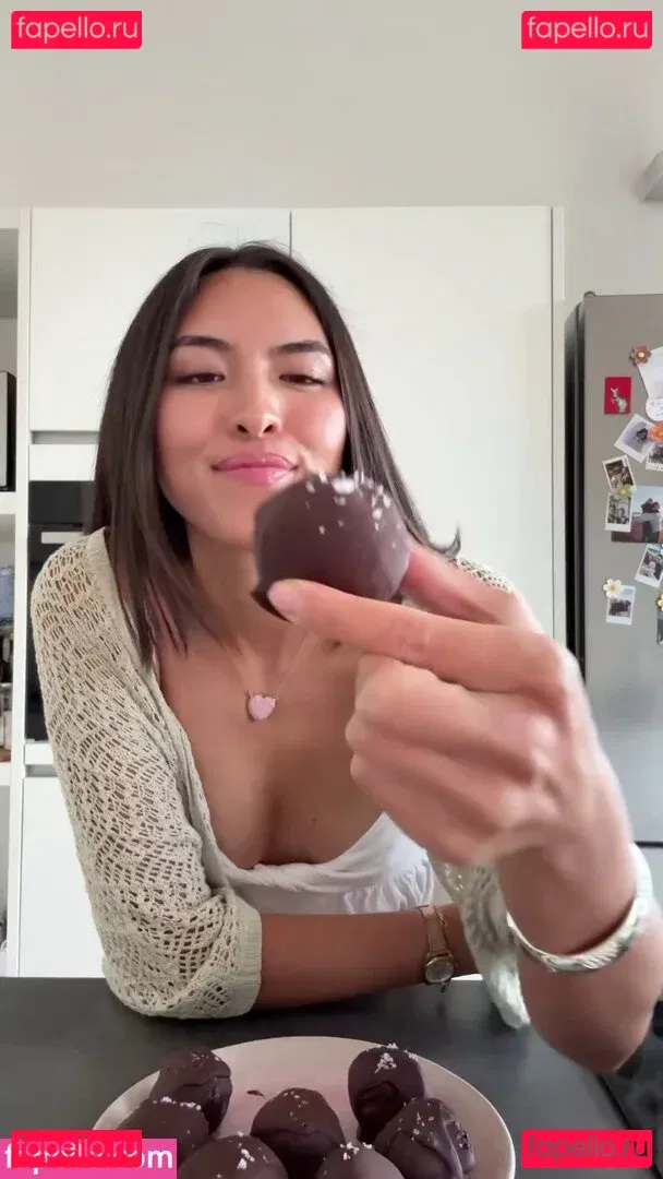 Shanti Tan Onlyfans Photo Gallery 