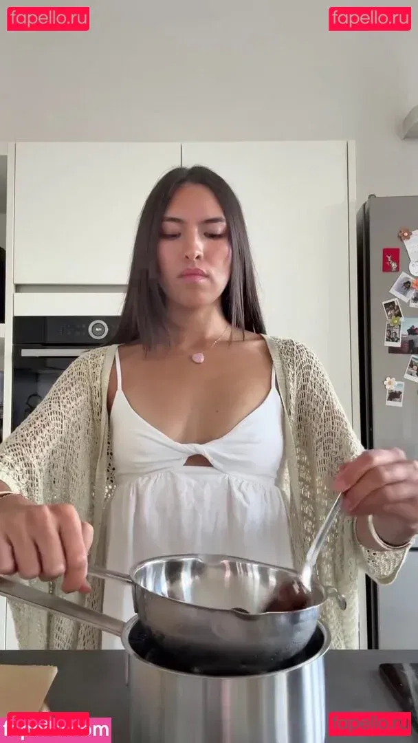 Shanti Tan Onlyfans Photo Gallery 