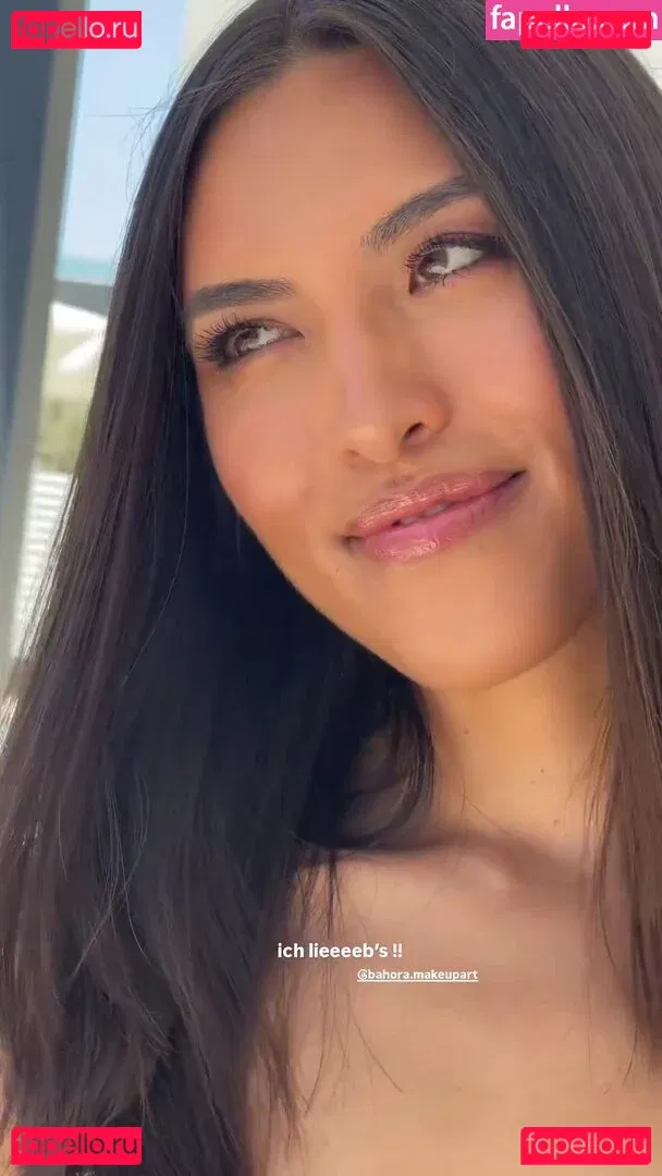 Shanti Tan Onlyfans Photo Gallery 