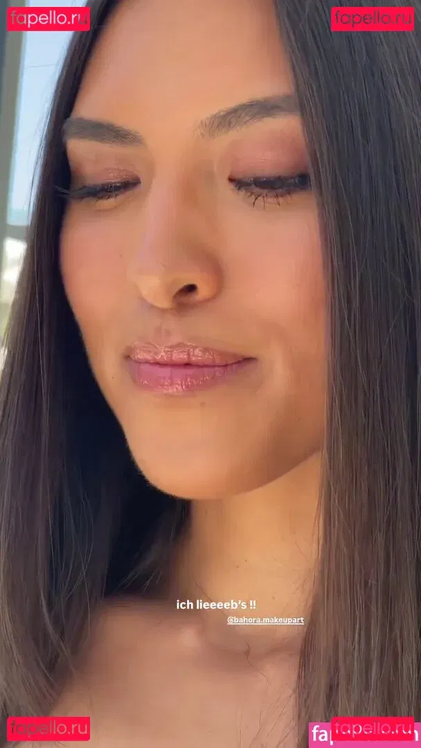 Shanti Tan Onlyfans Photo Gallery 