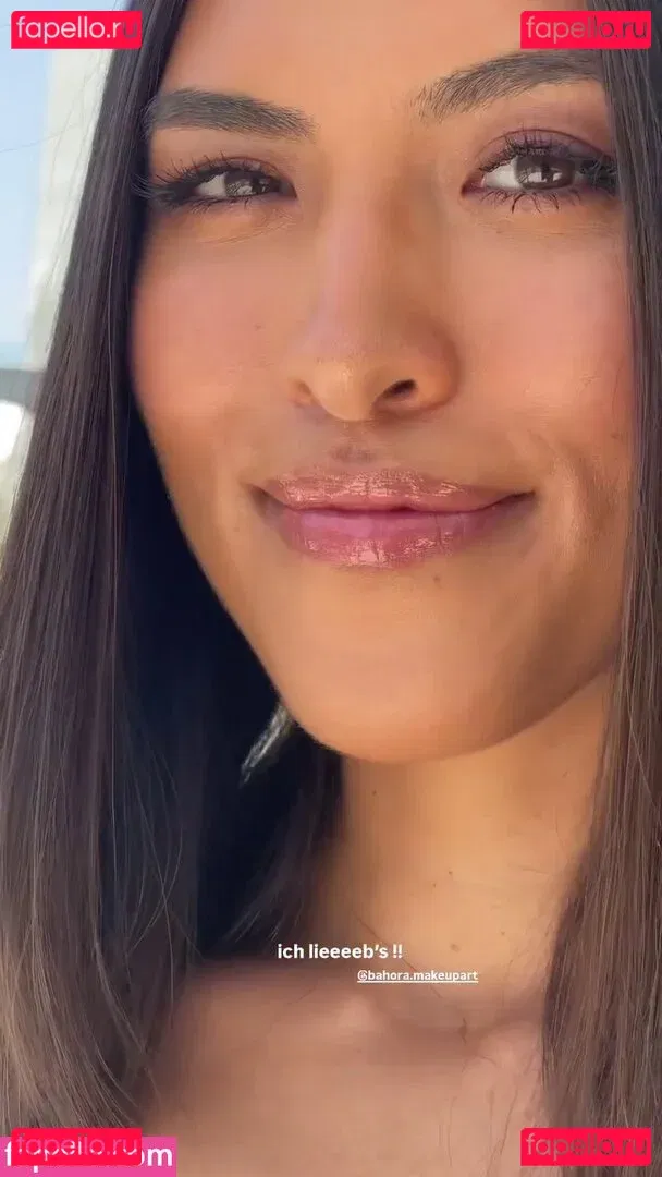 Shanti Tan Onlyfans Photo Gallery 