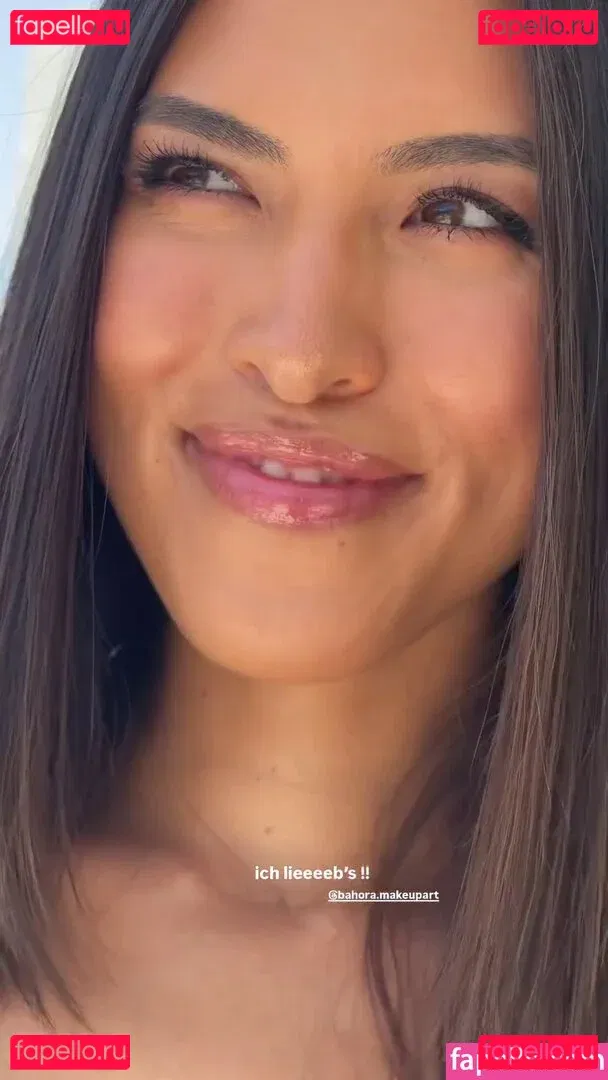 Shanti Tan Onlyfans Photo Gallery 