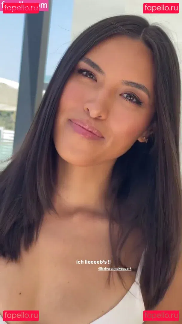 Shanti Tan Onlyfans Photo Gallery 