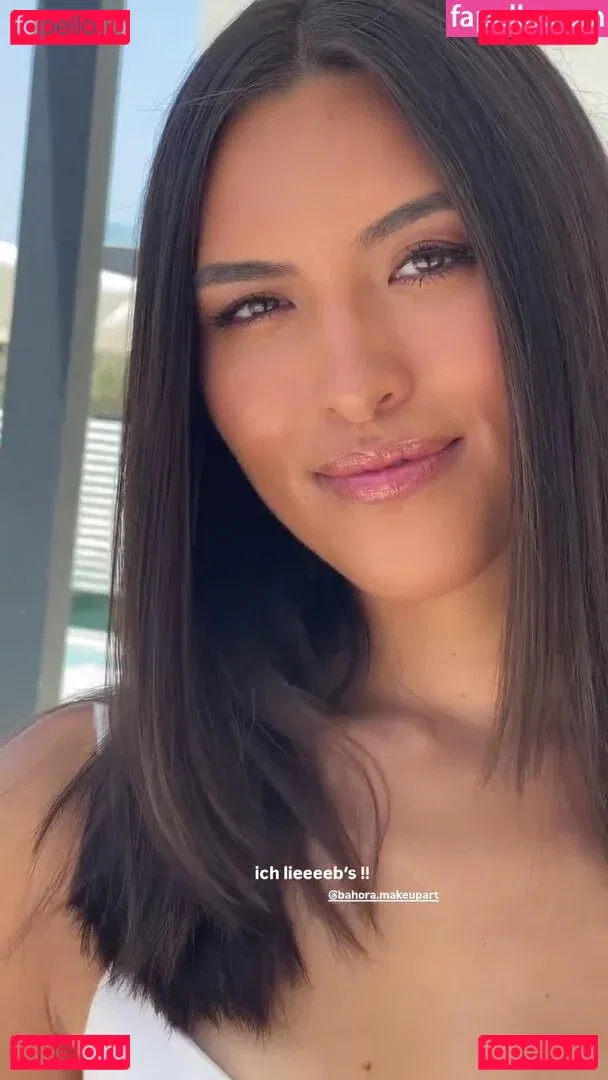 Shanti Tan Onlyfans Photo Gallery 