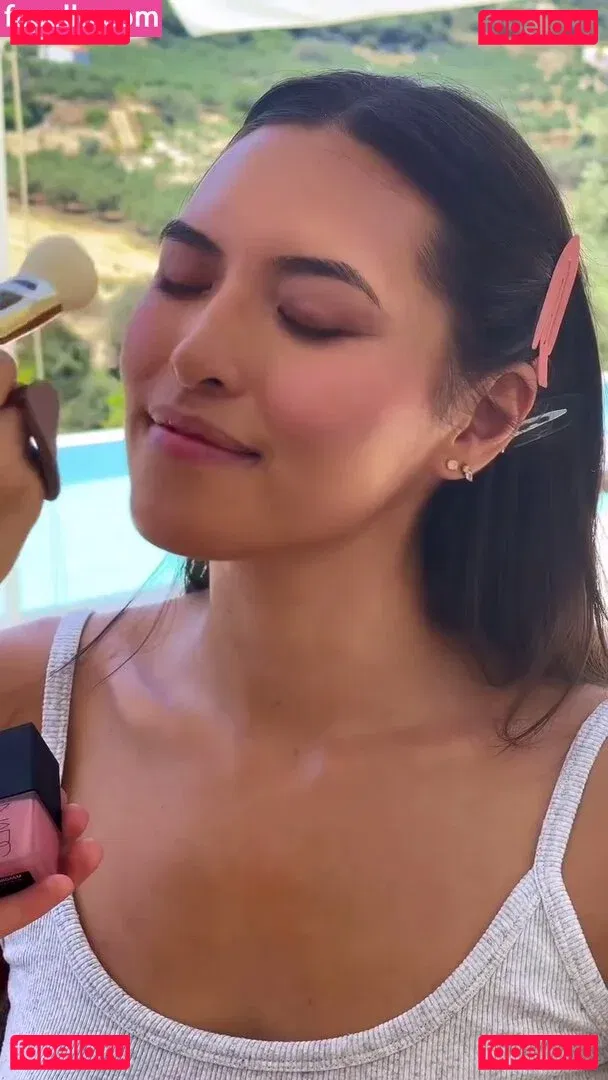 Shanti Tan Onlyfans Photo Gallery 