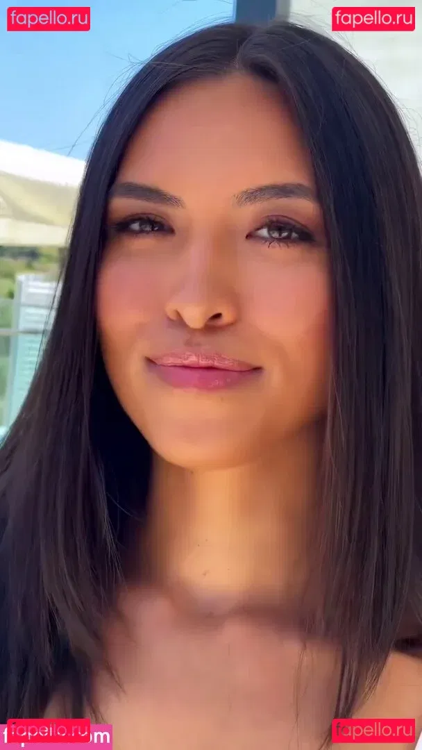 Shanti Tan Onlyfans Photo Gallery 