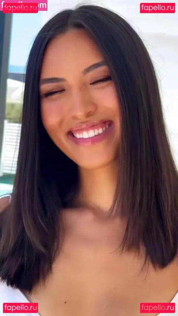 Shanti Tan Onlyfans Photo Gallery 