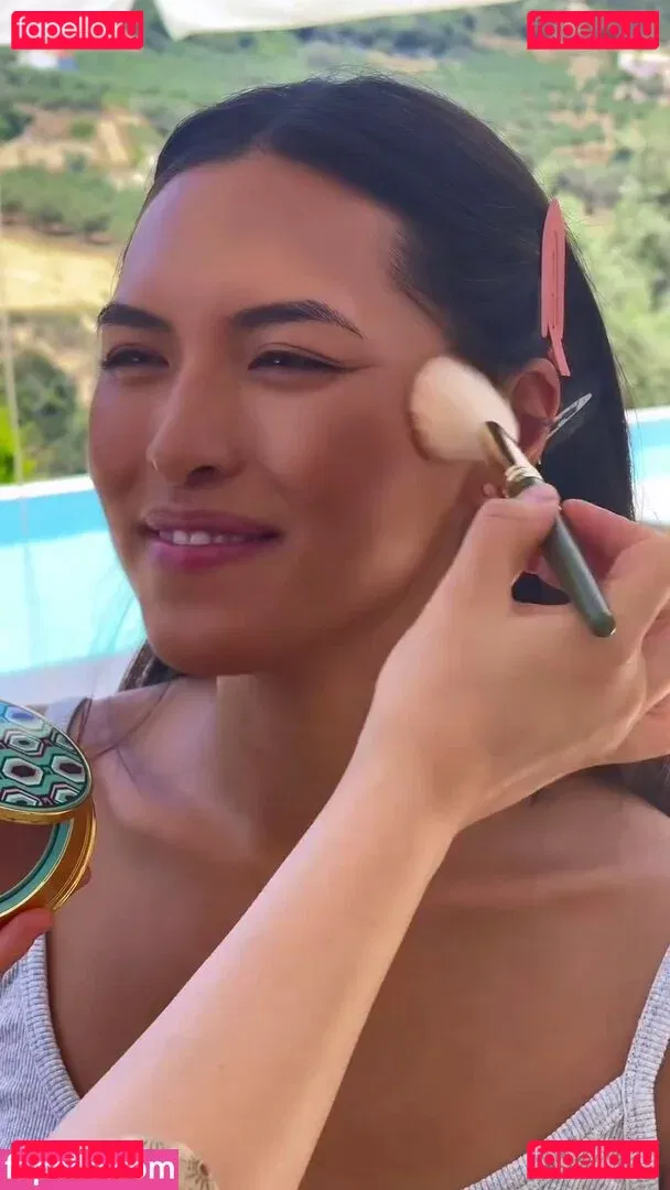 Shanti Tan Onlyfans Photo Gallery 